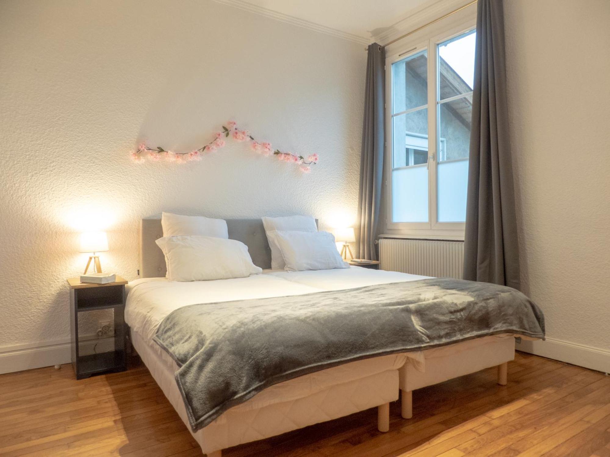 L'Amour De La Paix - Centre-Ville - Jardin - Proche Gare - Tv65"Primevideo - Ambiance Tres Chaleureuse - Parking Gratuit Sous-Video Surveillance Proche - Gere Par Presta-Zen'Services Verdun Exterior foto